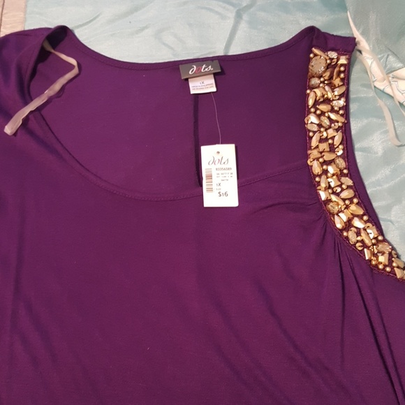 Top - Picture 2 of 2